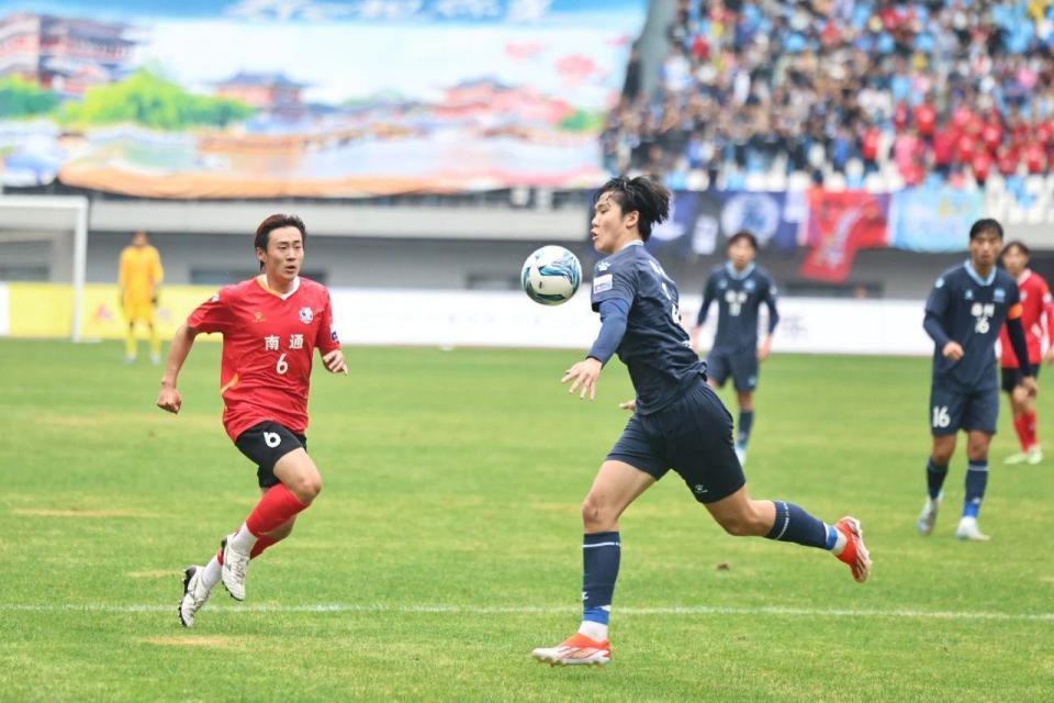 半岛平台官方网站入口-马赛客场击败对手，继续领跑积分榜