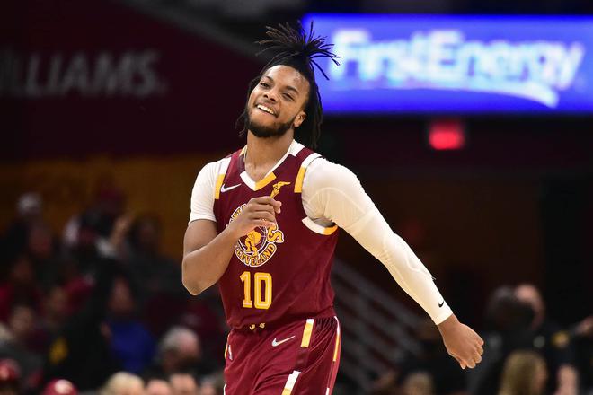 半岛体育在线网站-关于快船全队优势凸显，内线外线实力居多全面占优的信息