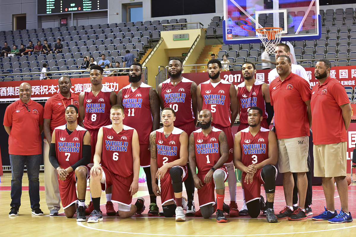 半岛体育app官方下载-世界篮球巨星齐聚，精彩对决震撼球迷的简单介绍