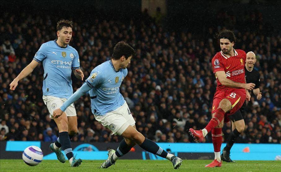 半岛体育全站-包含曼城客场胜利，冠军悬念增加的词条