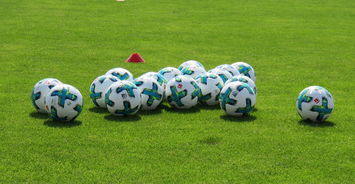 半岛体育全站-恩菲尔德调整后防线，迎战欧洲豪门难度加大